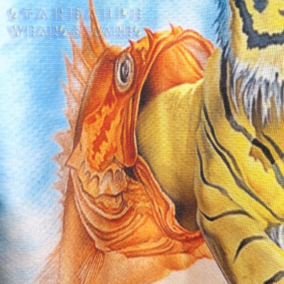 DALI DREAM CAUSED BEE T-SHIRT Men's Small Women's Large polyester all-over-print - Picture 10 of 16